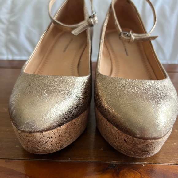Anthropologie Pilcro and the Letterpress Gold Metallic Wedge Heels - Picture 3 of 11